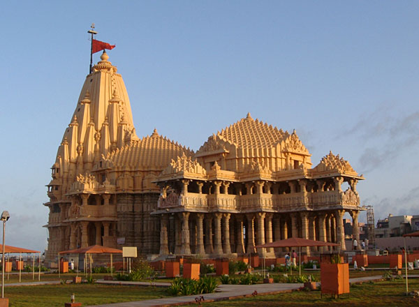 10 Famous Dwaraka Temples in Gujarat You Must Visit - Hyd7am.com
