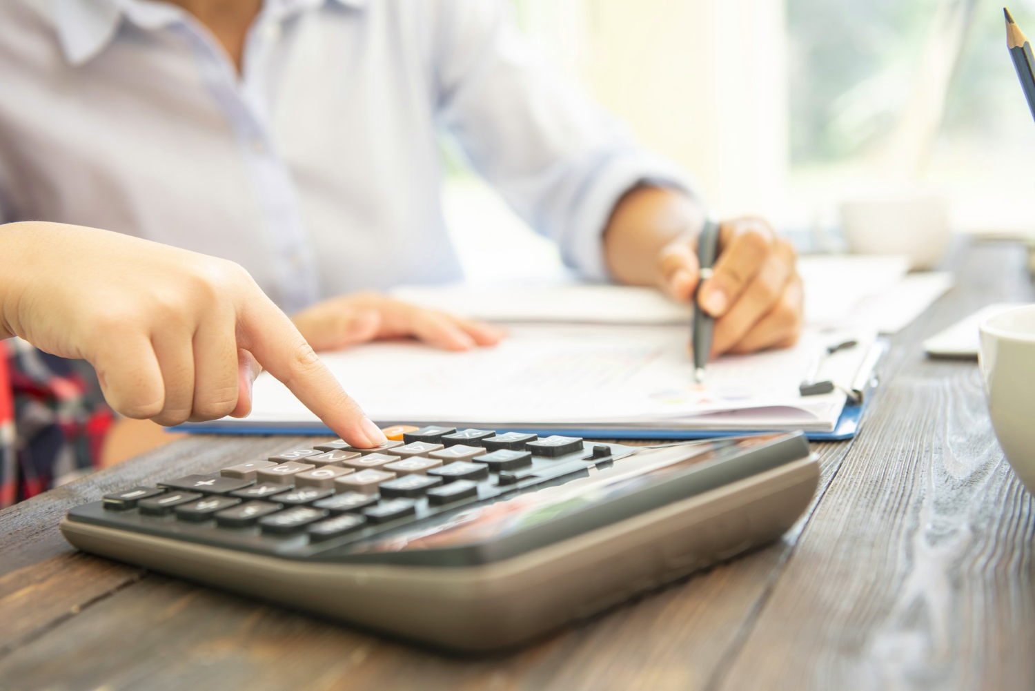 2025 Corporate Tax Deadlines for Business in Canada | CJCPA